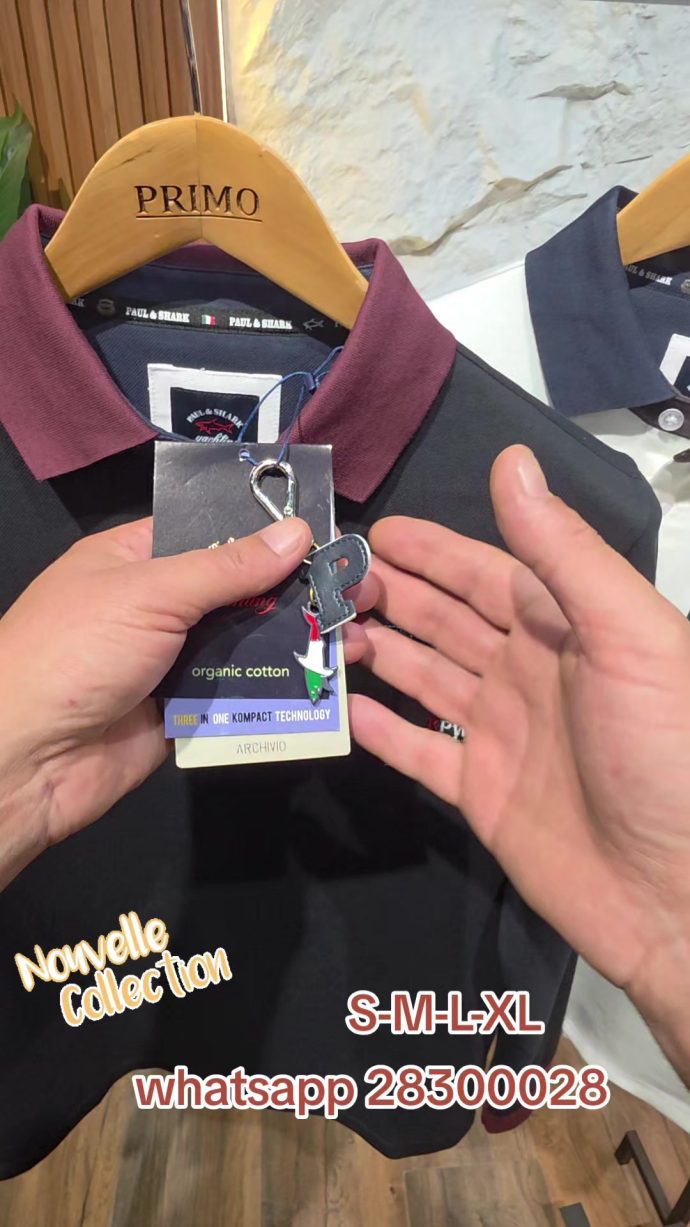 Polo noir col bordeaux — Nouvelle collection